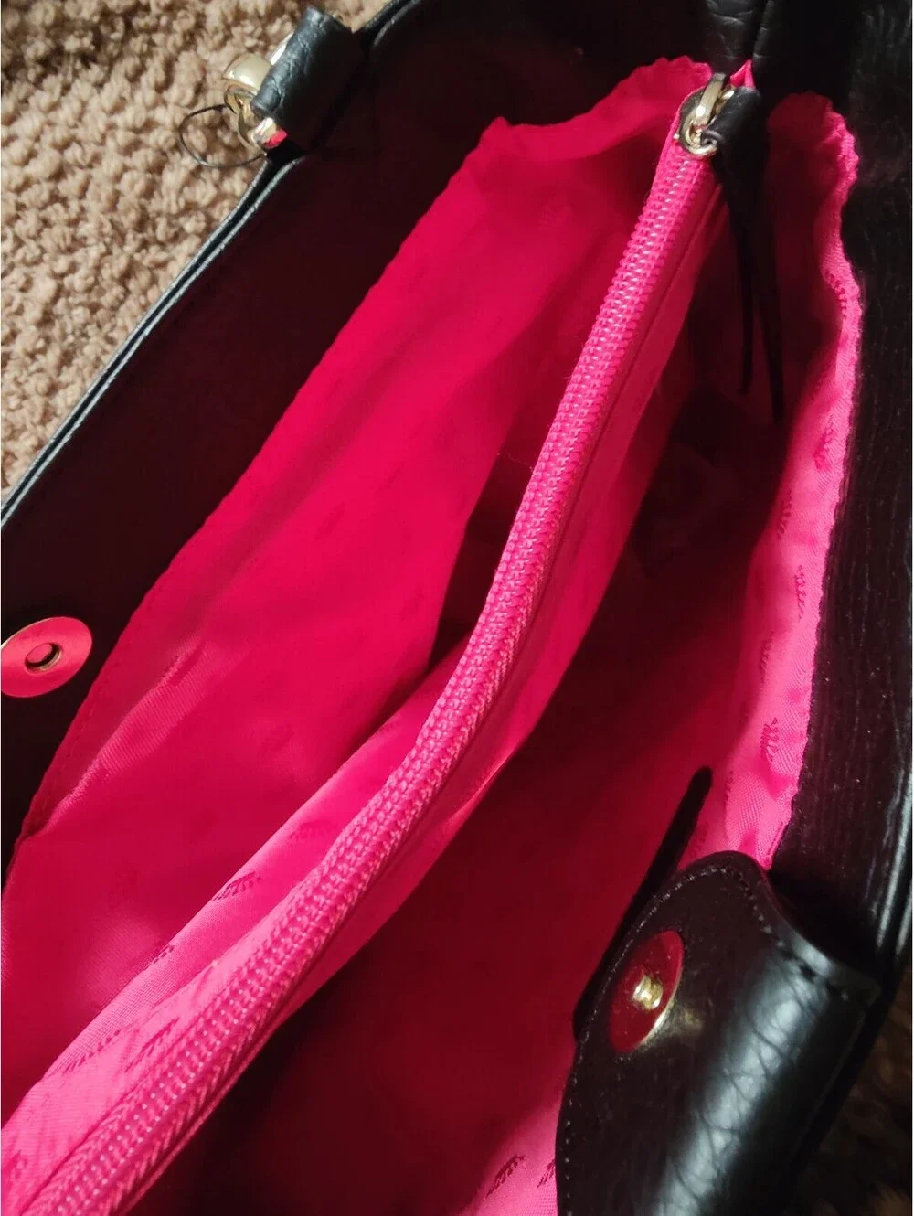 Nwt ladies black handbag/Shoulder bag